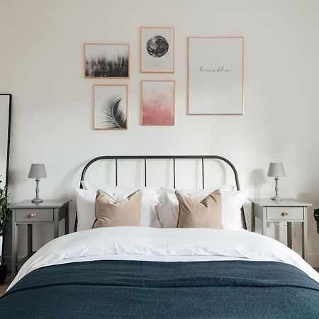 Stylish 2 Bedroom Flat In Ilford, London Luaran gambar