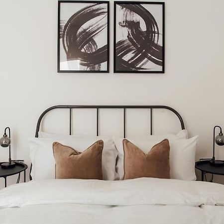 Stylish 2 Bedroom Flat In Ilford, London Luaran gambar